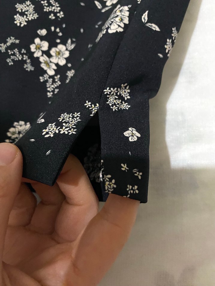 Siyah Çiçek Desenli Rahat Kesim Kadın Pantolon - Görsel 3