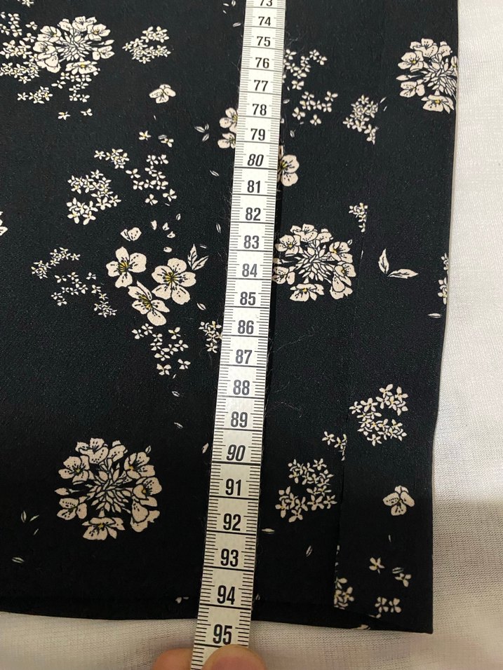 Siyah Çiçek Desenli Rahat Kesim Kadın Pantolon - Görsel 5