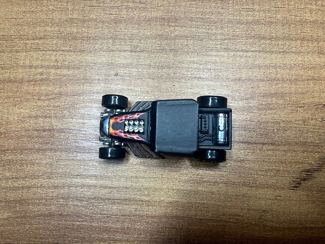  Beden Hot wheels