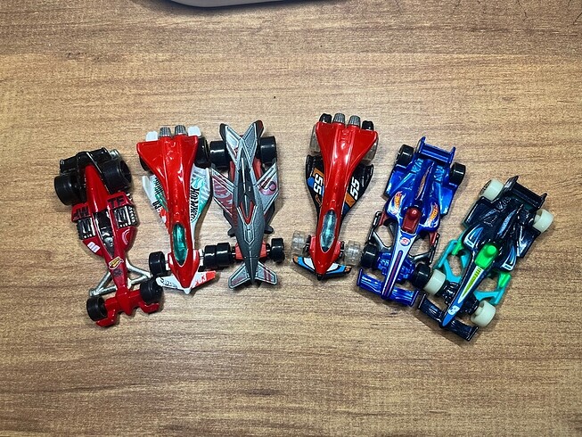  Beden Hot wheels yarış arabaları