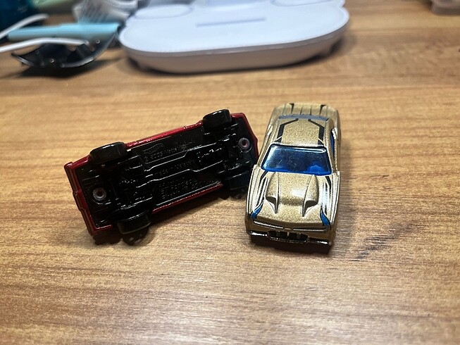  Beden Renk Hot wheels