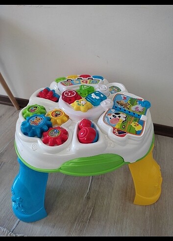 Türkçe Konuşan Eğitici Aktivite Masası