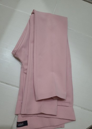 Diğer Pembe Regular Fit Kumaş Pantolon