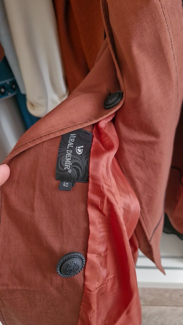 koyu kiremit dar kesim trençkot - Görsel 3