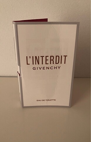 GIVENCHY Givenchy