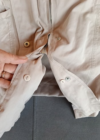 Bej Midi Kadın Yağmurluk, Düğmeli, Rahat Kesim - Görsel 4