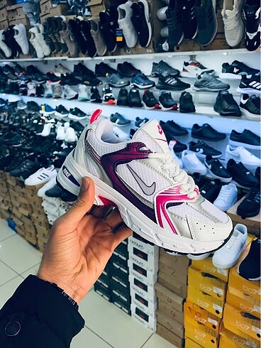 37 Beden Nike spor ayakkabı