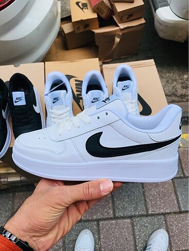 Diğer Nike spor ayakkabı