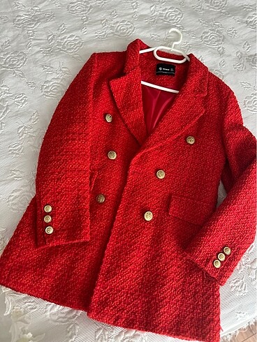 Kırmızı blazer ceket