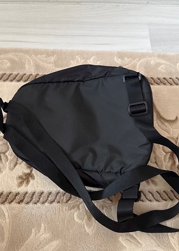 Puma Siyah Parlak Fermuarlı Sırt Çantası - Görsel 2