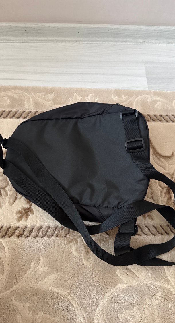 Puma Siyah Parlak Fermuarlı Sırt Çantası - Görsel 2