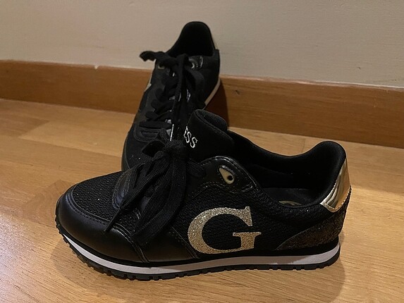 Guess Sneaker