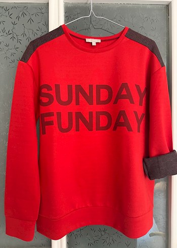 Twist Sweatshirt