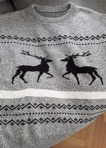 Nakışlı Geyik Desenli Gri Örgü Kazak - Görsel 2