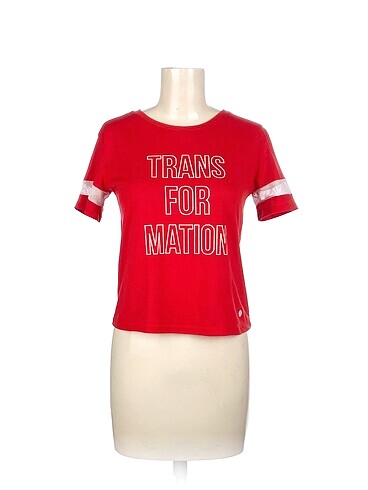 Koton T-shirt %70 İndirimli.