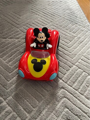Mickey Mouse Figür ve Aracı