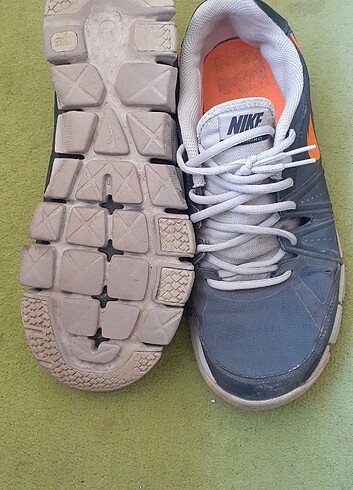 42,5 Beden Nike spor ayakkabı