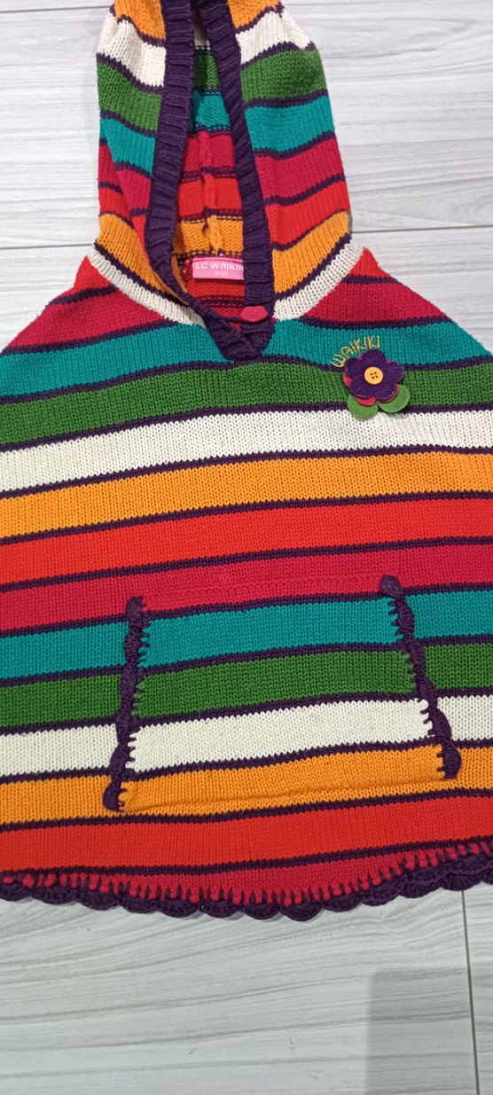 Kız Çocuk Kapüşonlu Renkli Örgü Panço - Görsel 4