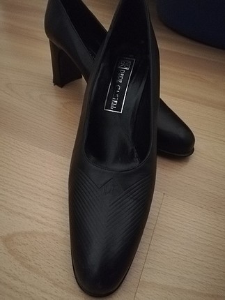 Pepee 39 C 38 E numara siyah vintage ayakkabı. ispanyadan alındı 