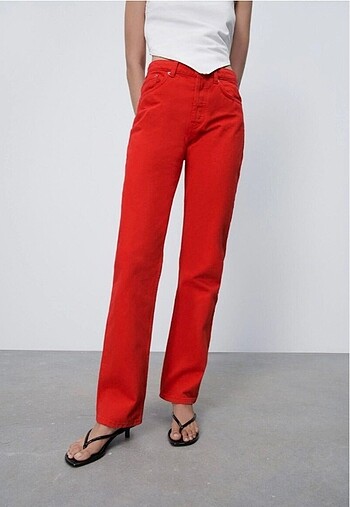 Zara Kırmızı Jean