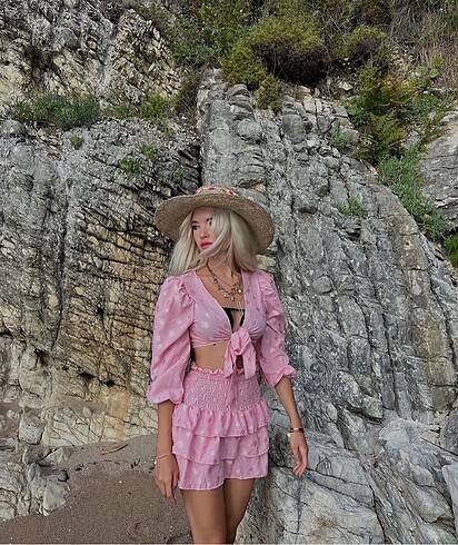 Trendyolmilla beachwear