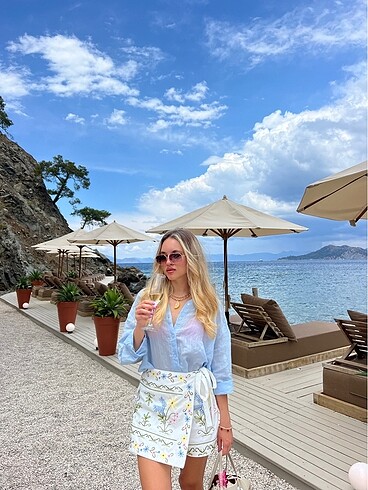Quzu Çiçek işlemeli şort etek