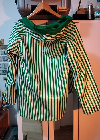 Düğmeli Yeşil Midi Yağmurluk - Görsel 4