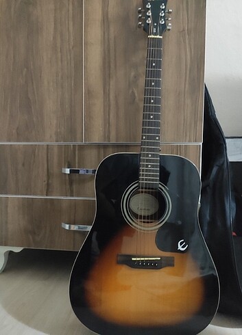 Epiphone dr-100 akustik gitar