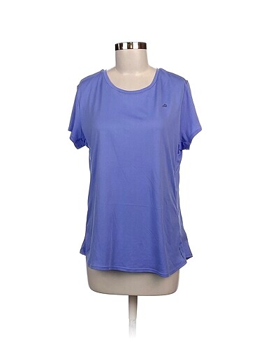Tchibo T-shirt %70 İndirimli.