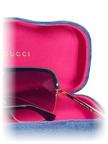 Beden Gucci Gözlük %70 İndirimli.