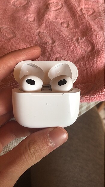 AirPods 3