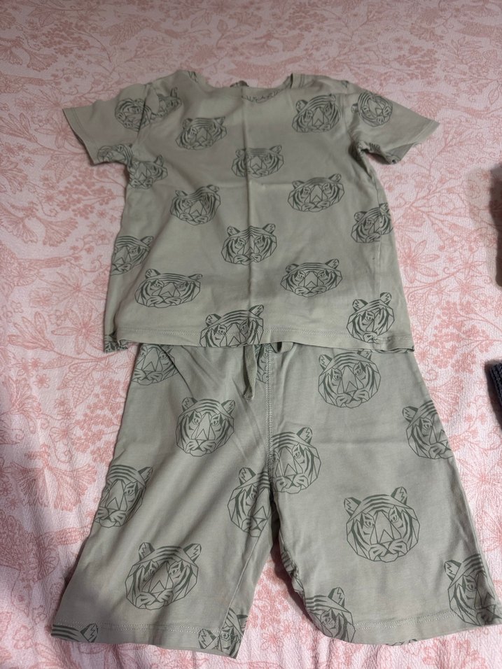 H&M Yeşil Baskılı Çocuk alt üst takım - Görsel 2