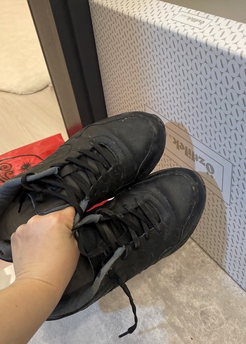 42 Beden Siyah Erkek Spor Ayakkabı Velcro Bağcıklı