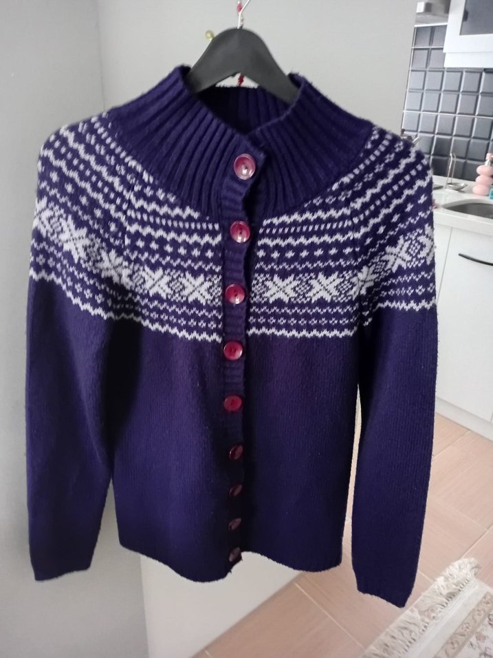 Mor Düğmeli hırka - Görsel 2