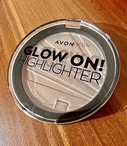 AVONN HIGHLIGHTER