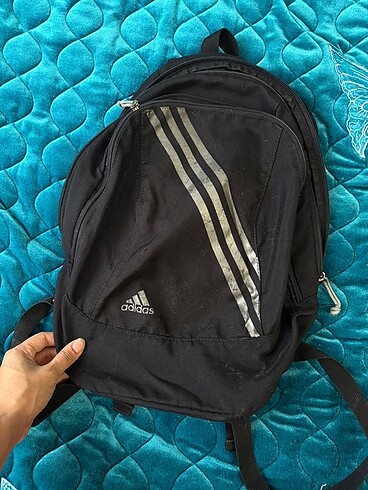Adidas çanta