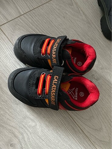 Kinetix Galatasaray bebek spor ayakkabı