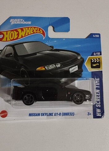  Hot Wheels Nissan Skyline GT-R 