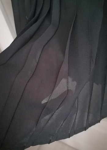 Siyah Pilili Uzun Kadın Etek - Görsel 4