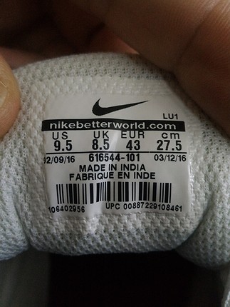 42 Beden beyaz Renk Nike T_lite