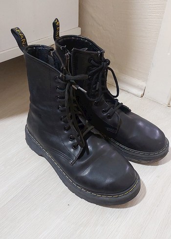 bot çizme - Görsel 2