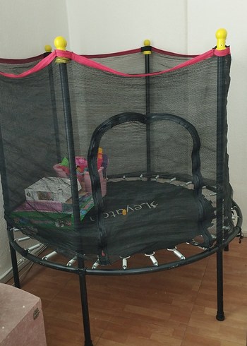 Diğer Cocuklar İcin Guvenli Mini Trambolin