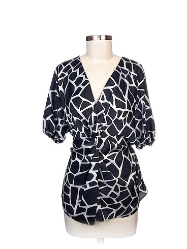 Batik Bluz %70 İndirimli.