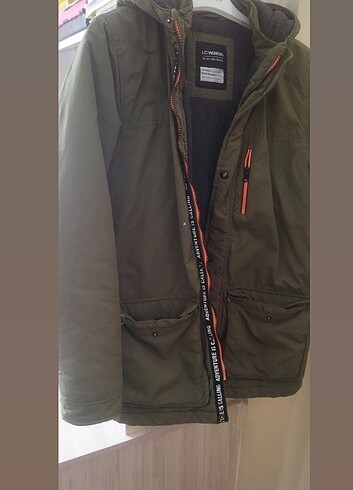 LC Waikiki mont 