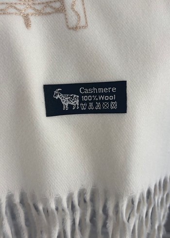 Cashmere in Love Beyaz Bohem Tarzı Badem Desenli Kadın Şal