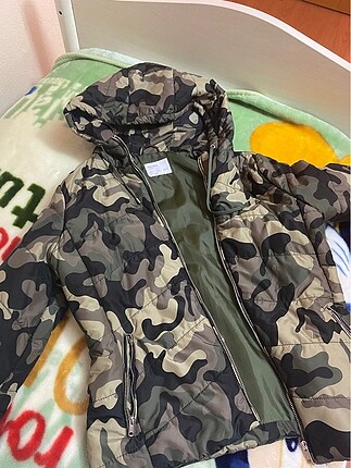 Bershka mont