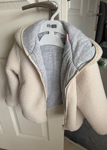 Mango Mango Erkek Çocuk Beyaz Kapüşonlu Peluş Mont
