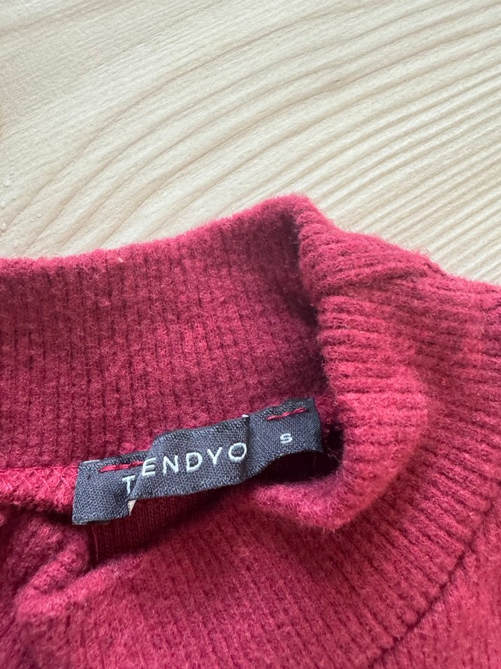 Bordo Yüksek Yaka Kadın Triko Elbise - Görsel 2