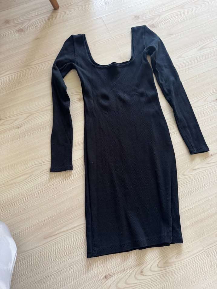 Siyah kare Yaka Elbise - Görsel 2