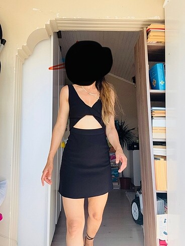 xs Beden Zara cut out elbise